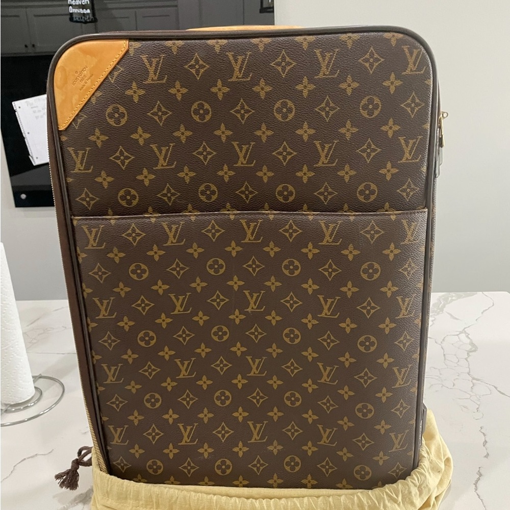 Authentic Louis Vuitton Carry on Luggage